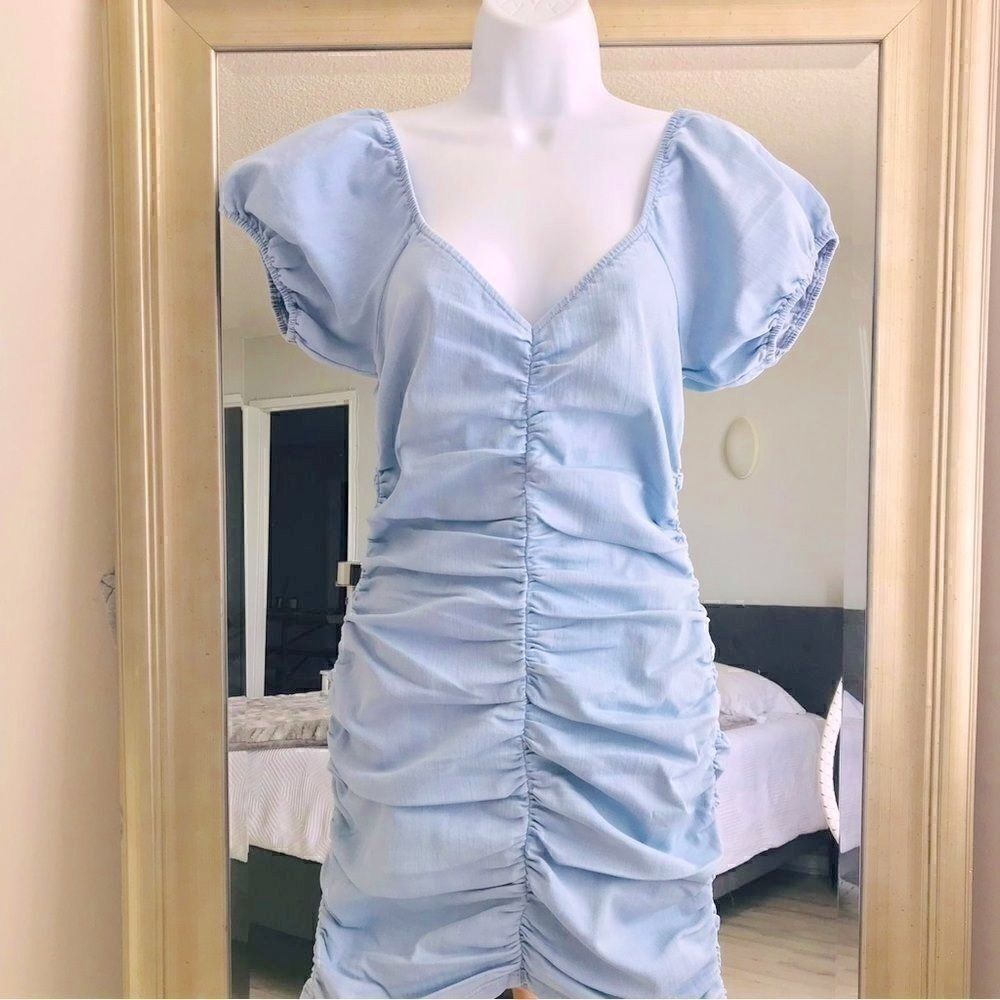 IRIS Blue Wash Ruffle V-Neckline Jean Mini Stretchy Dress Size M
